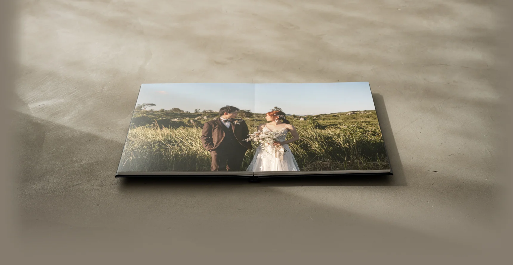 180度フラットに開くフォトブック Pictures